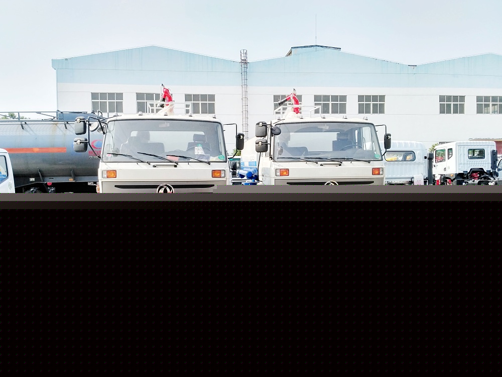 東風153消防灑水應急鏟雪汽車